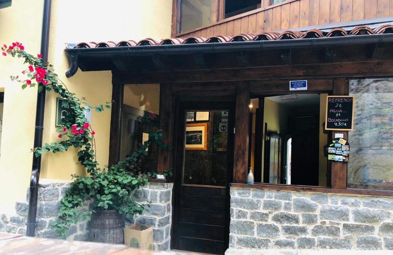Albergue Villa De Bulnes Esterno foto