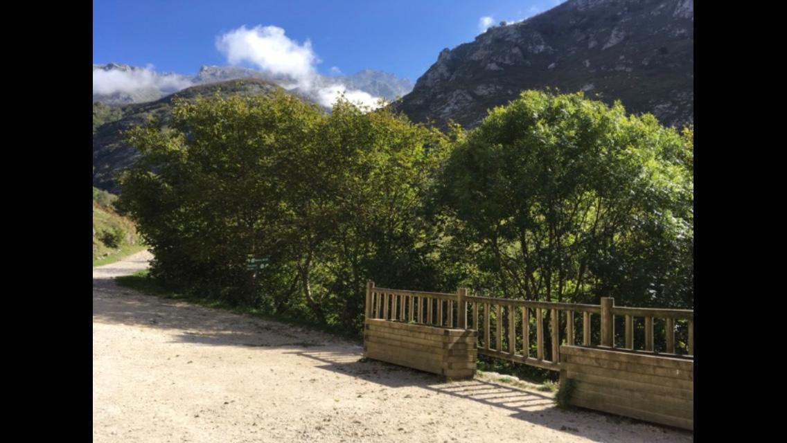 Albergue Villa De Bulnes Esterno foto