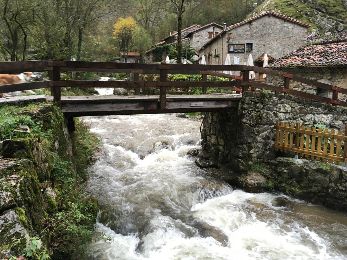 Albergue Villa De Bulnes Esterno foto
