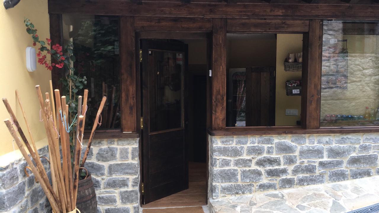 Albergue Villa De Bulnes Esterno foto